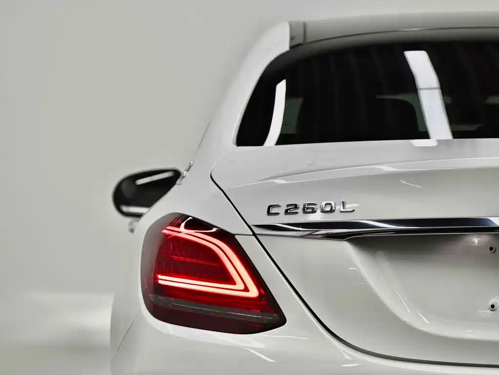 Mercedes-Benz C-Class 2020 — фото 3