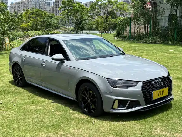Audi A4L 2019