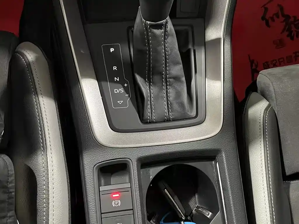 Audi Q3 2022 — фото 16