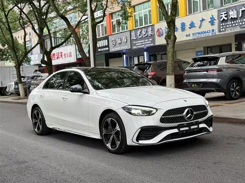 Mercedes-Benz C-Class 2022 — фото 3