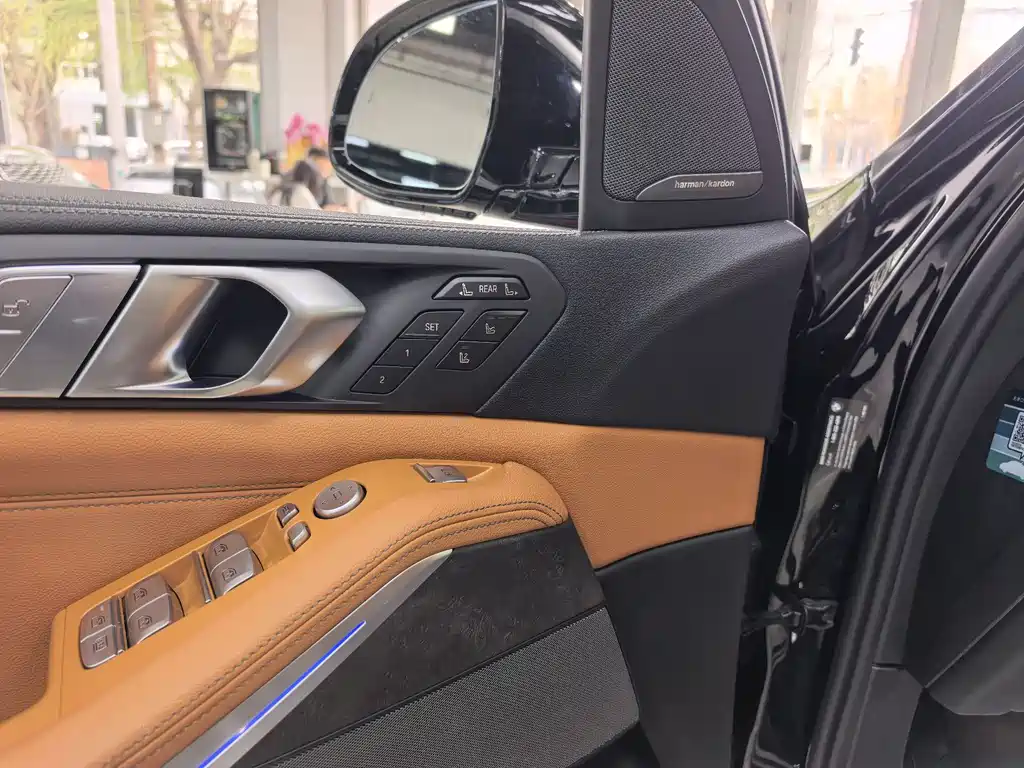 BMW X7 2020 — фото 20