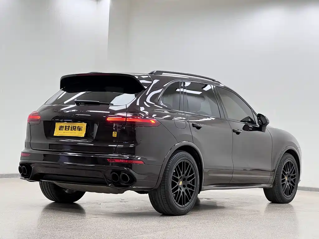Porsche Cayenne 2016 — фото 5