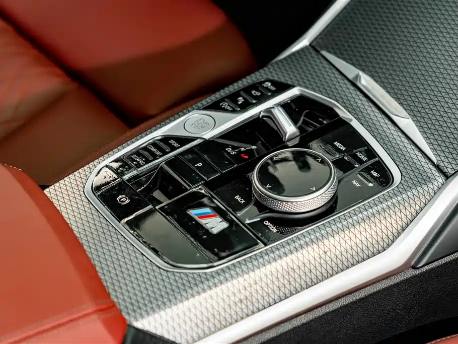 BMW 3 Series 2024 — фото 19