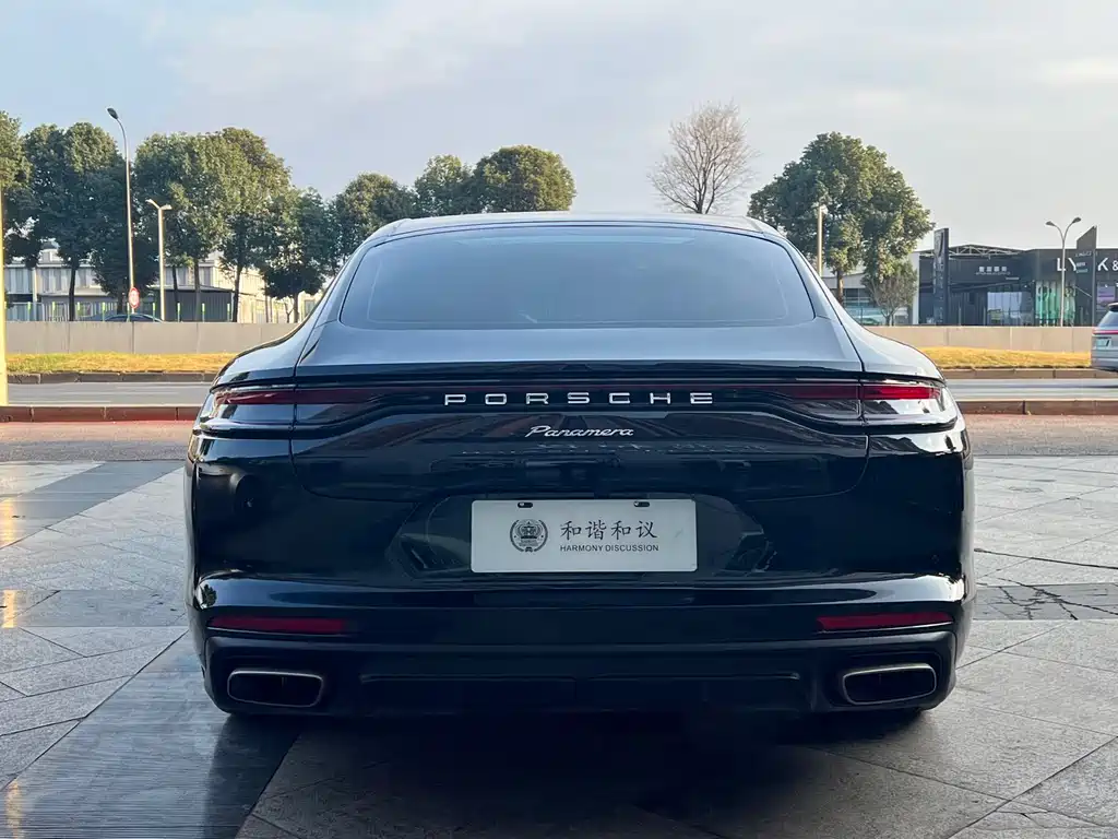 Porsche Panamera 2021 — фото 16