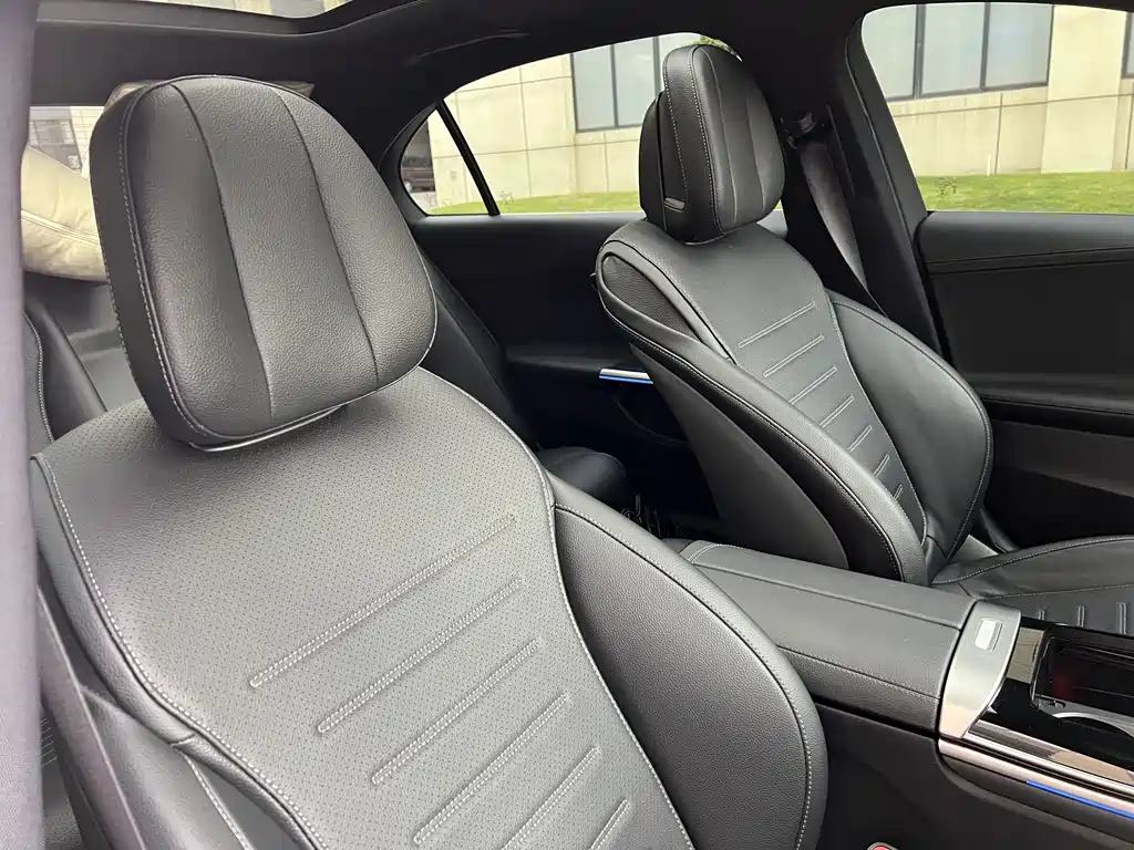 Mercedes-Benz C-Class 2021 — фото 15