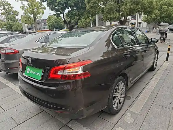 Peugeot 408 2014