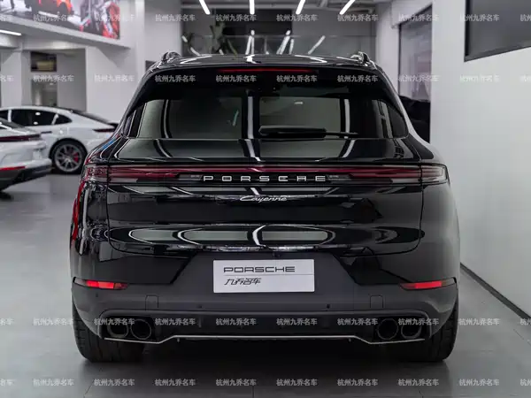 Porsche Cayenne 2025