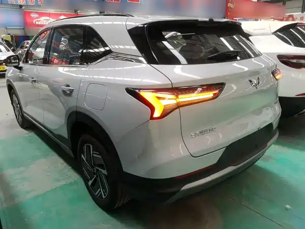 Wuling Starlight S 2024