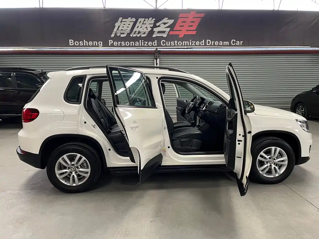 Volkswagen Tiguan 2015 — фото 17