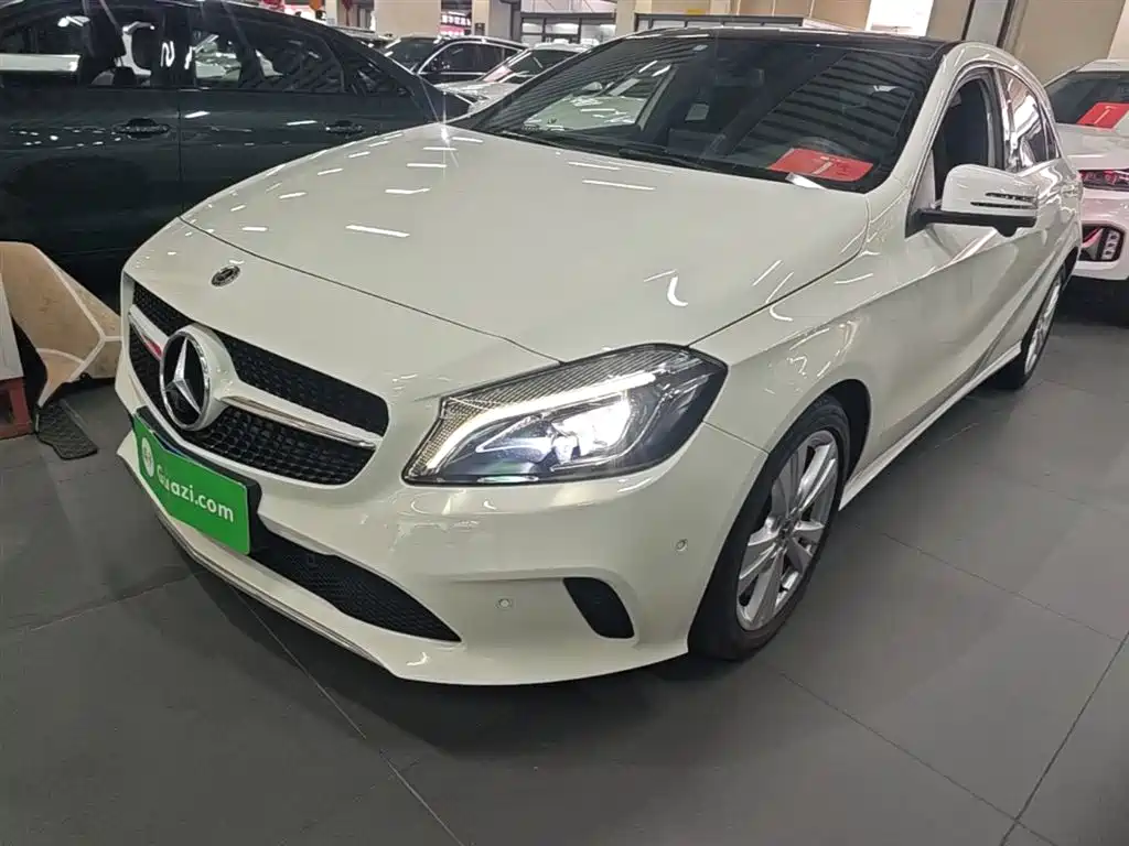 Mercedes-Benz A-Class 2018 — фото 1