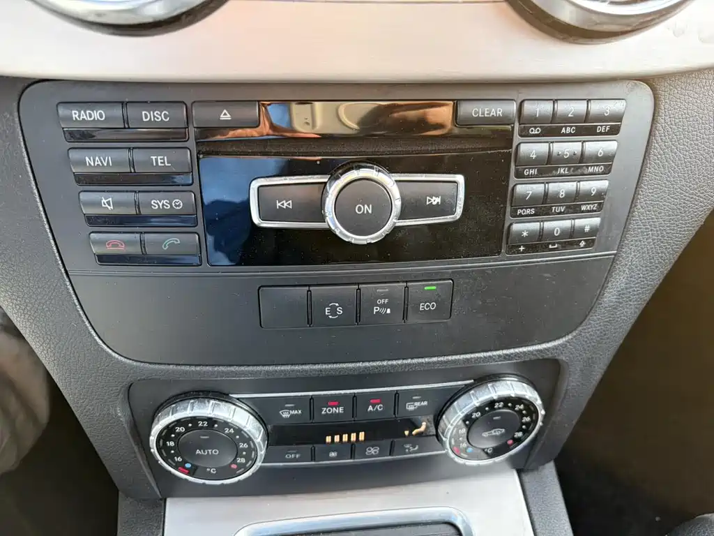 Mercedes-Benz GLK-Class 2015 — фото 12