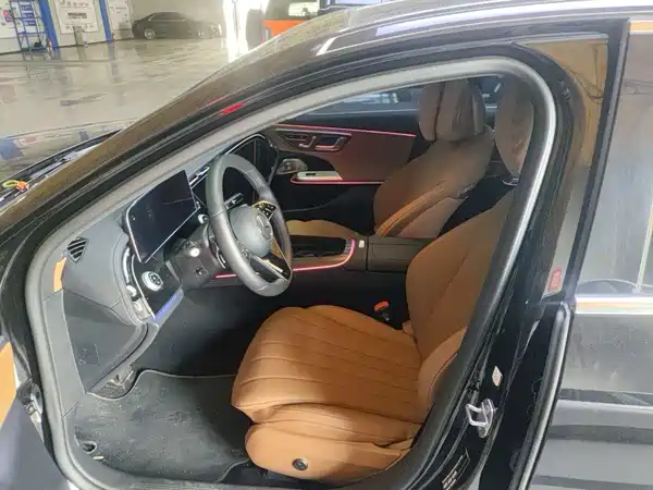 Mercedes-Benz E-Class 2025