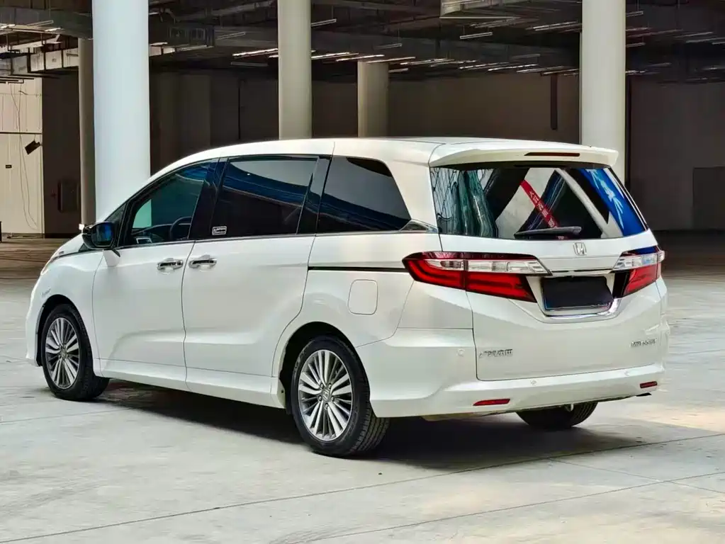 Honda Odyssey 2019 — фото 7