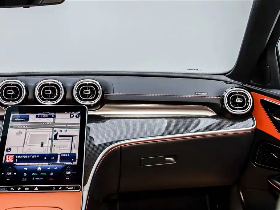 Mercedes-Benz C-Class New Energy 2025 — фото 2