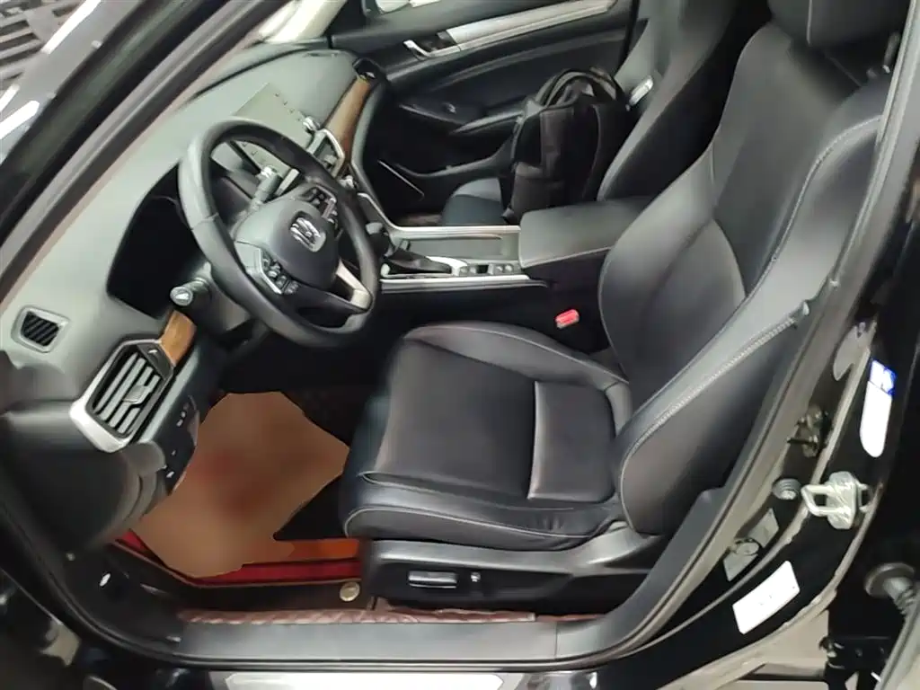 Honda Inspire 2019 — фото 15