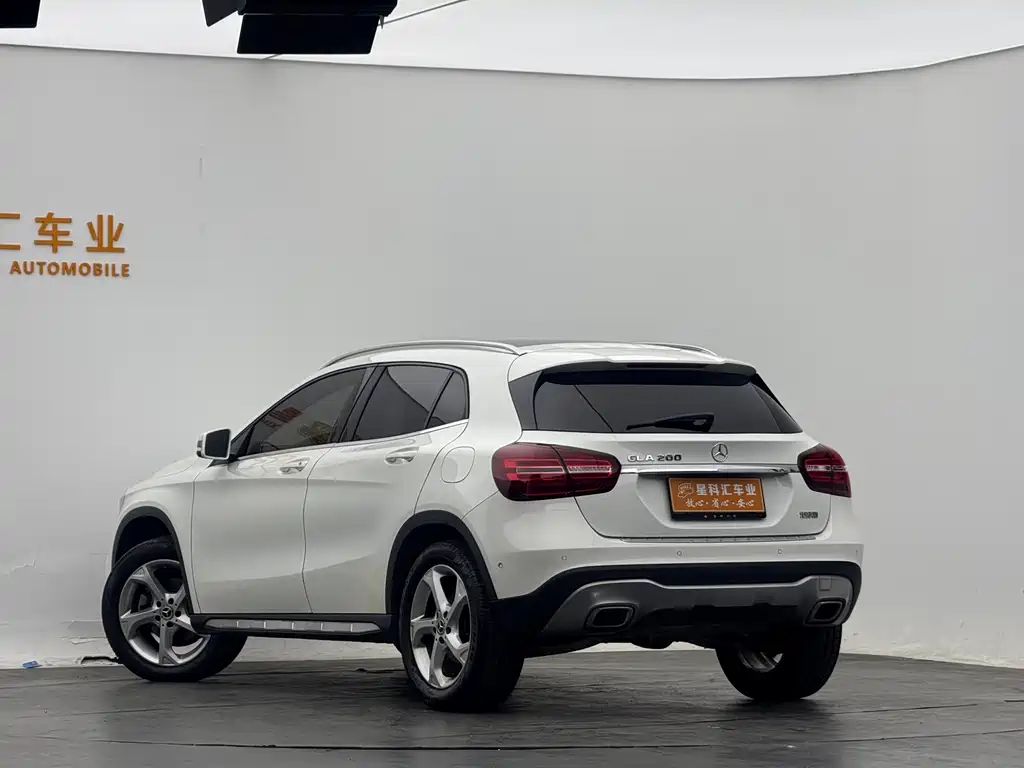 Mercedes-Benz GLA 2018 — фото 14