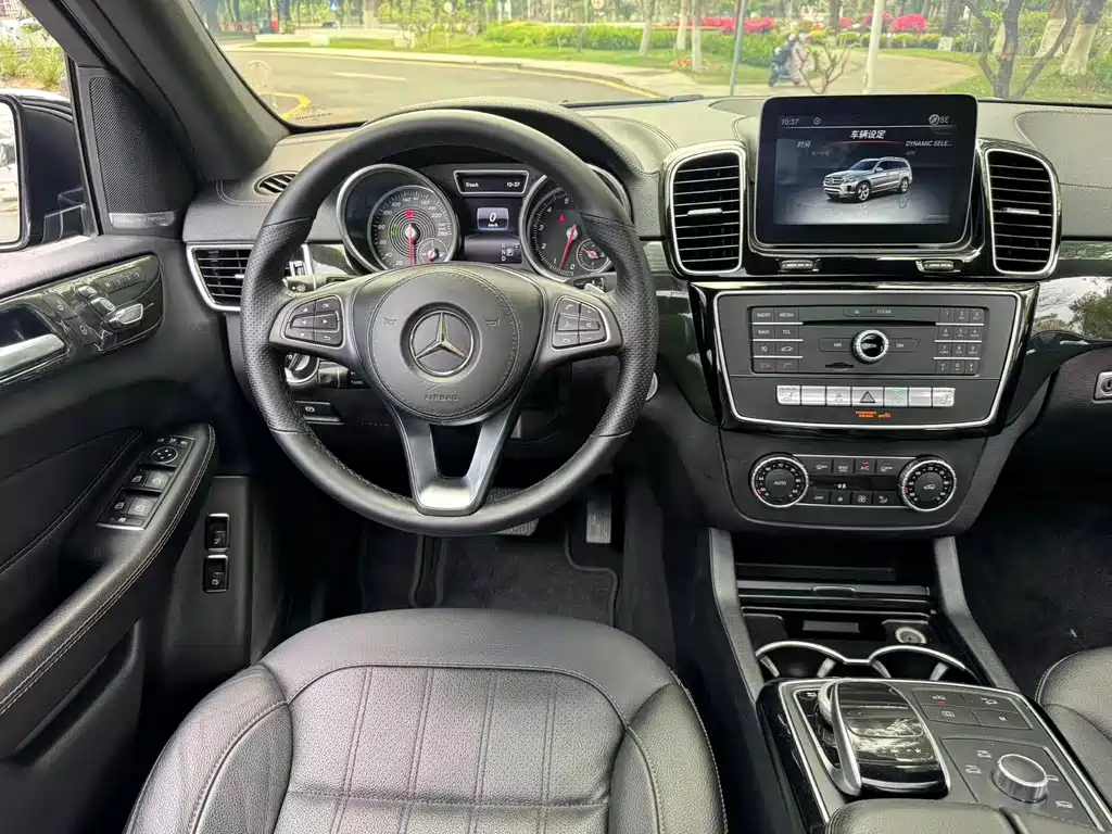 Mercedes-Benz GLS 2017 — фото 13