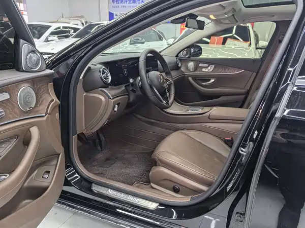 Mercedes-Benz E-Class 2023