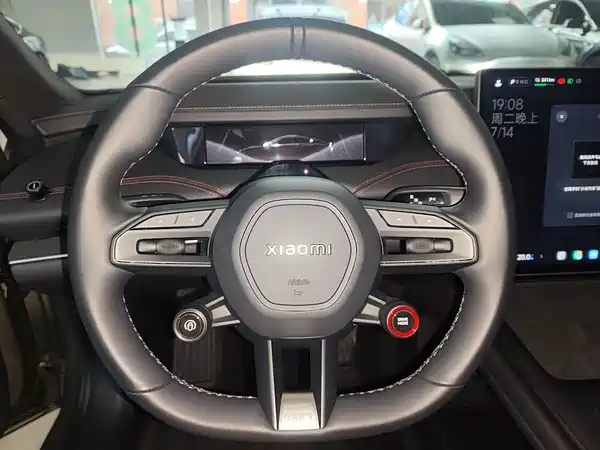 Xiaomi SU7 2024