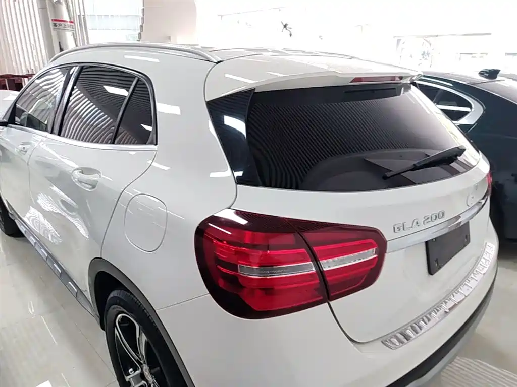 Mercedes-Benz GLA 2018 — фото 5