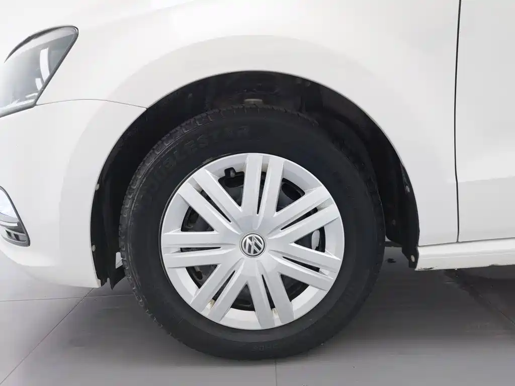 Volkswagen Polo 2019 — фото 17