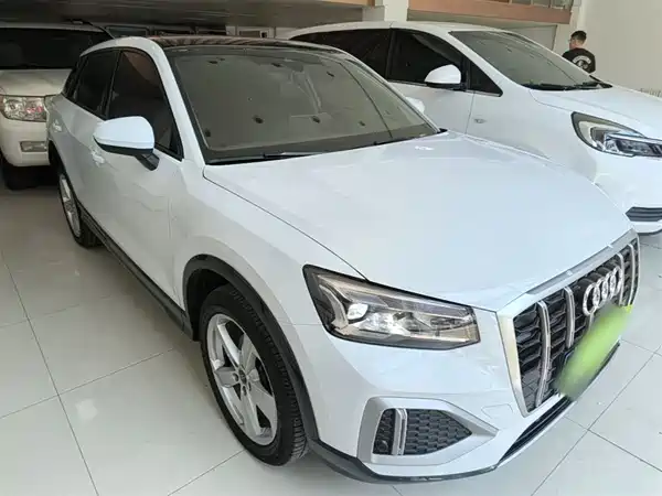 Audi Q2L 2022