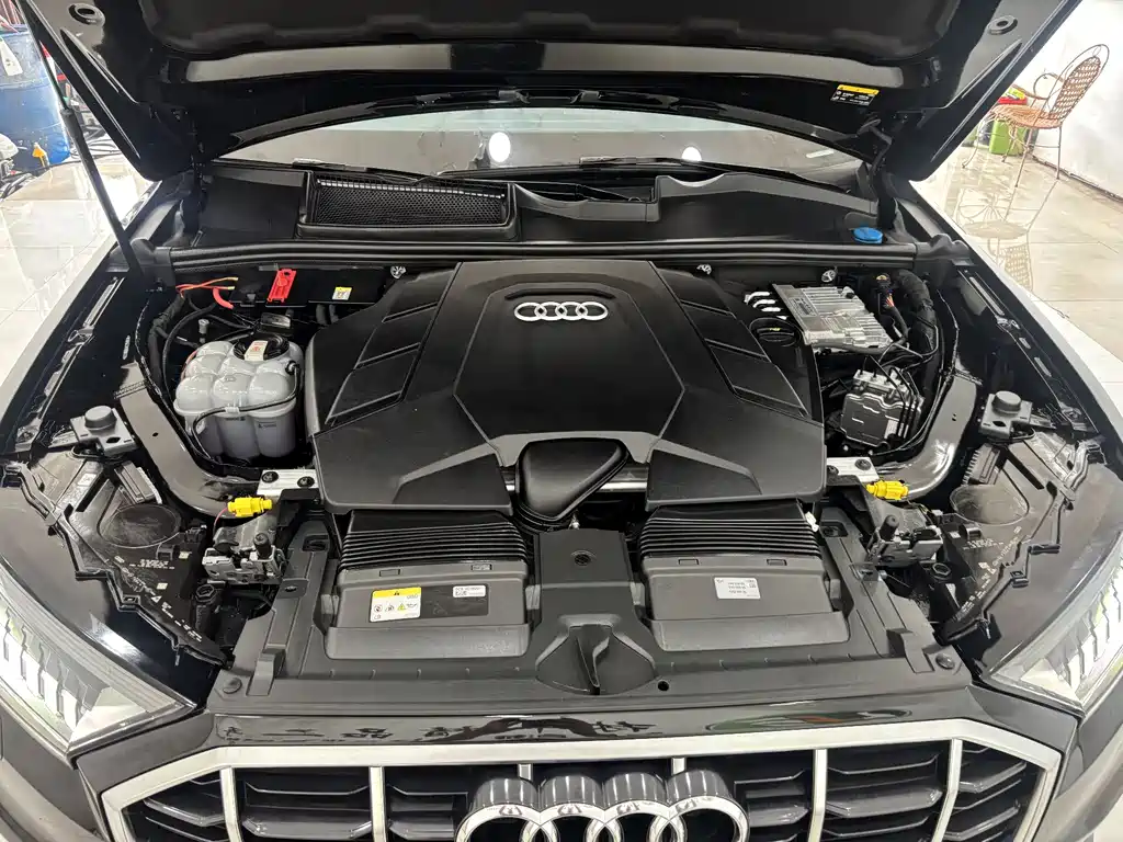 Audi Q7 2023 — фото 32