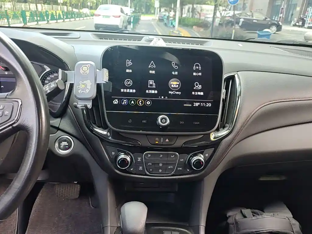 Chevrolet Equinox 2022 — фото 13