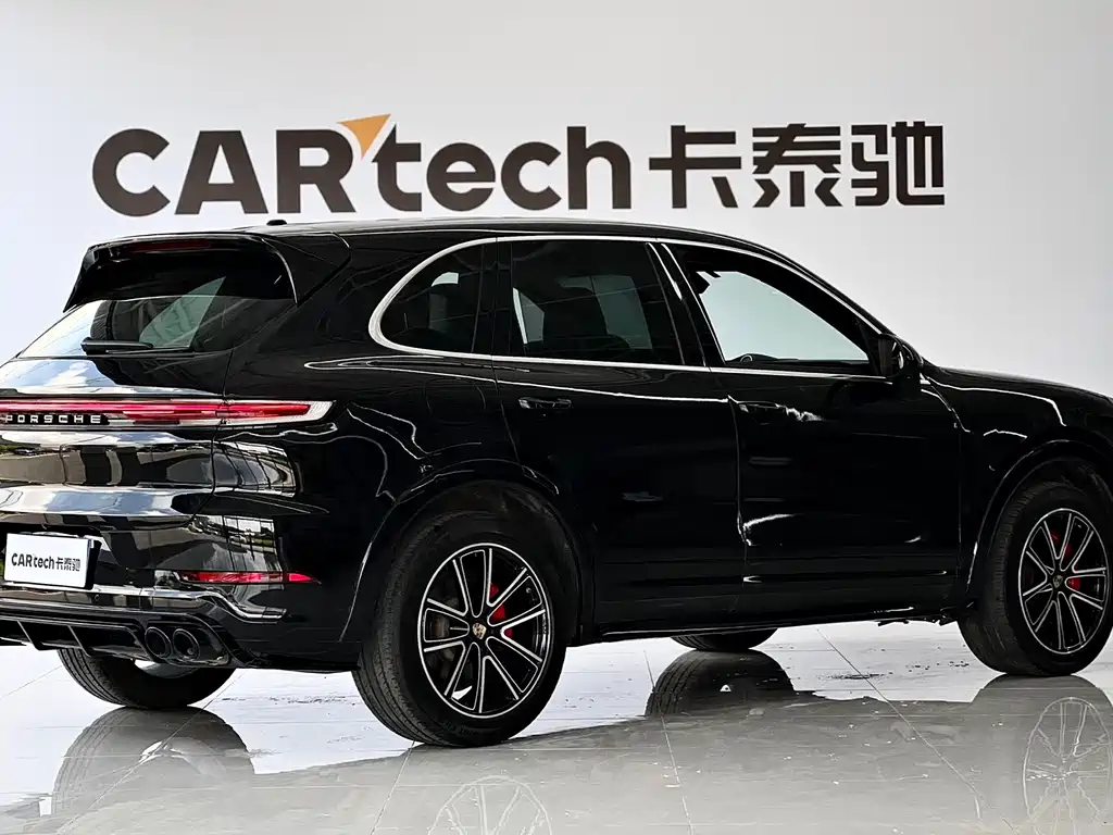 Porsche Cayenne 2013 — фото 11