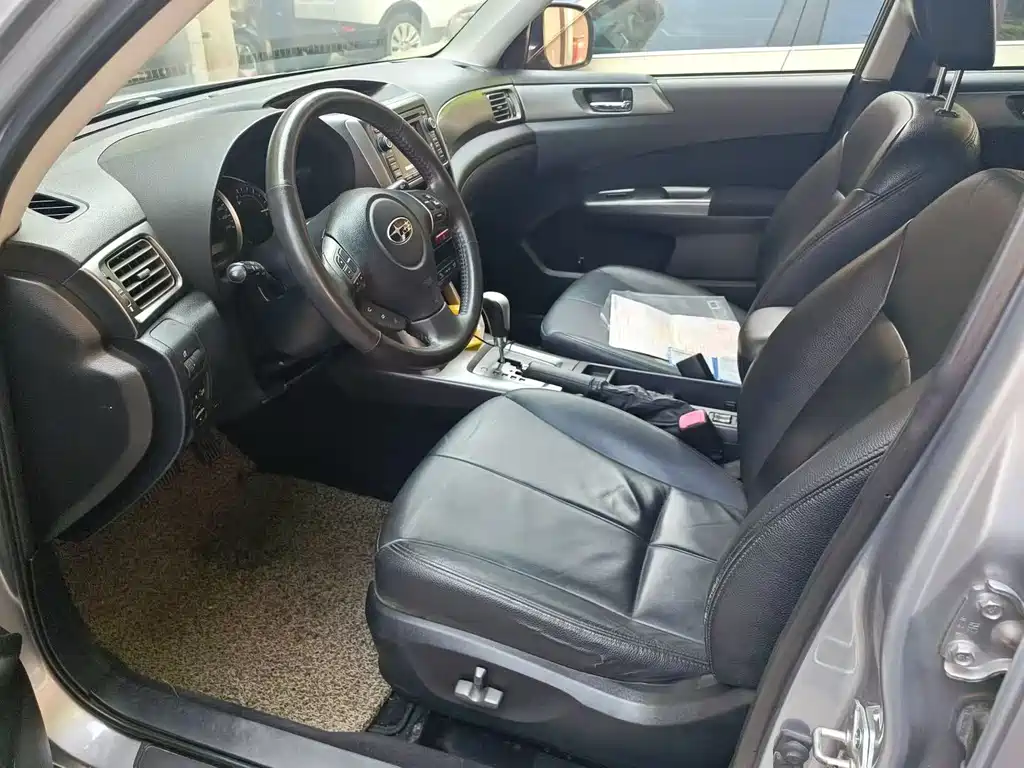 Subaru Forester 2011