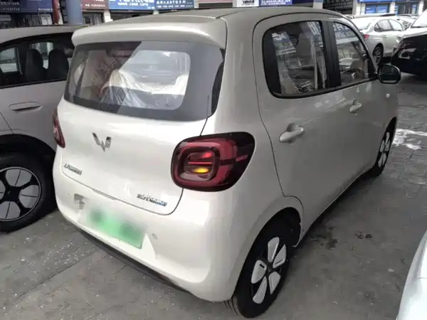 Wuling Hongguang MINIEV 2025