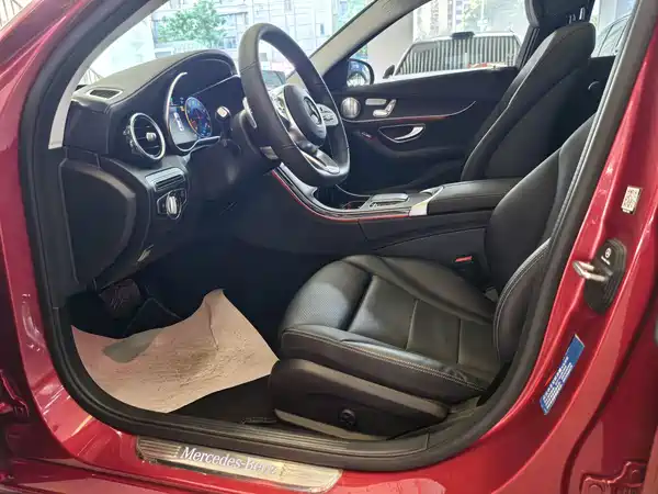Mercedes-Benz C-Class 2021