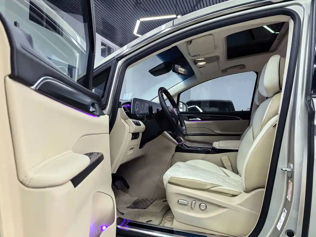 Buick GL8 2022