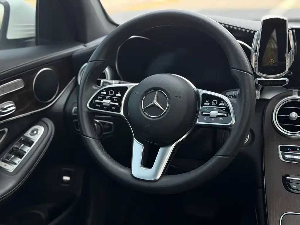 Mercedes-Benz GLC 2021 — фото 13