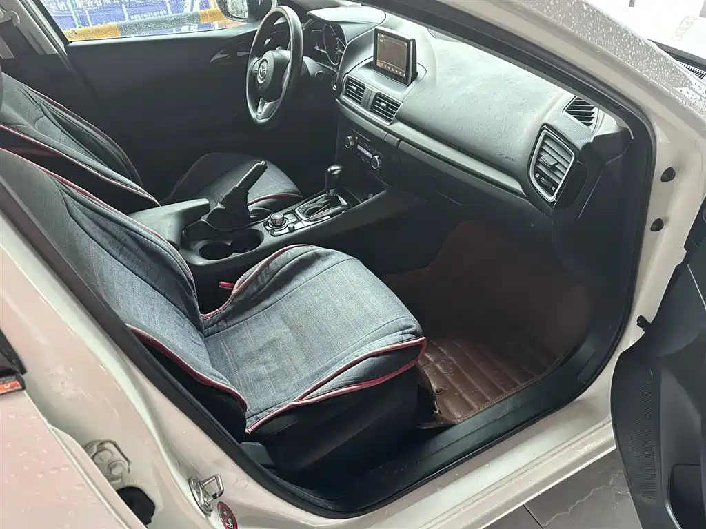Mazda 3 Axela 2015 — фото 8