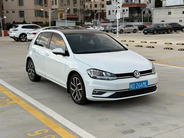 Volkswagen Golf 2020
