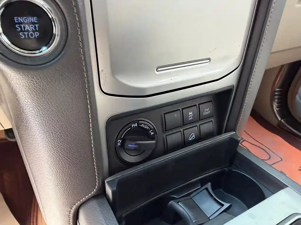 Toyota Prado 2019 — фото 12