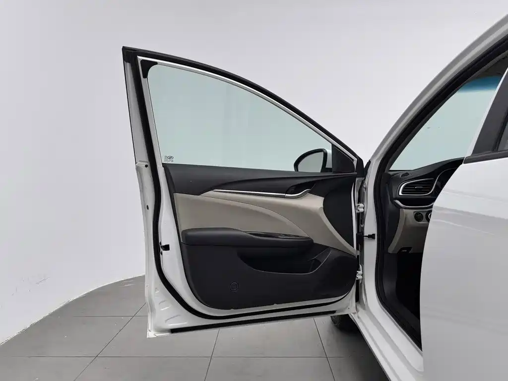 Buick Excelle GT 2017 — фото 8