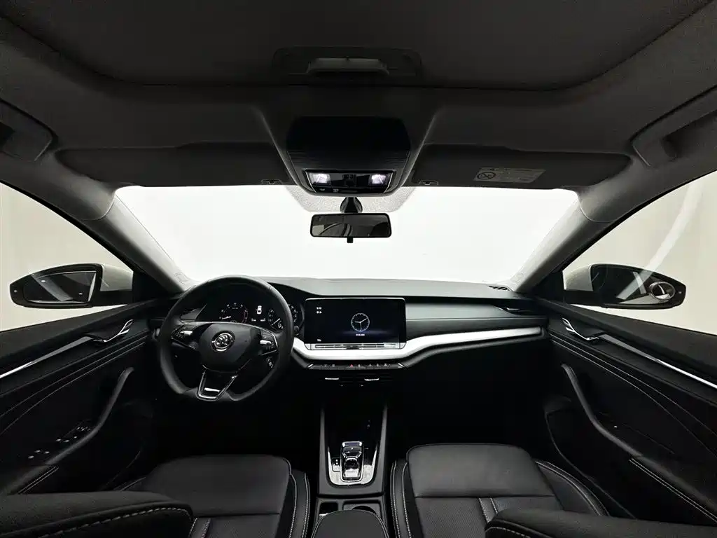 Skoda Octavia 2024 — фото 18