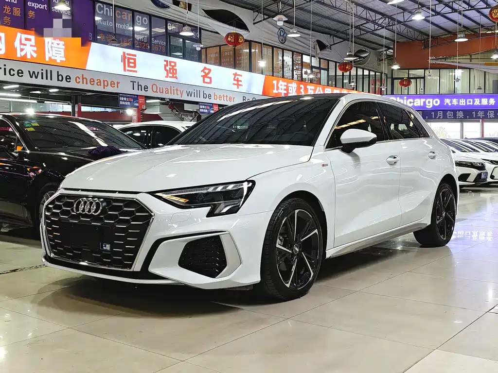 Audi A3 2022 — фото 1