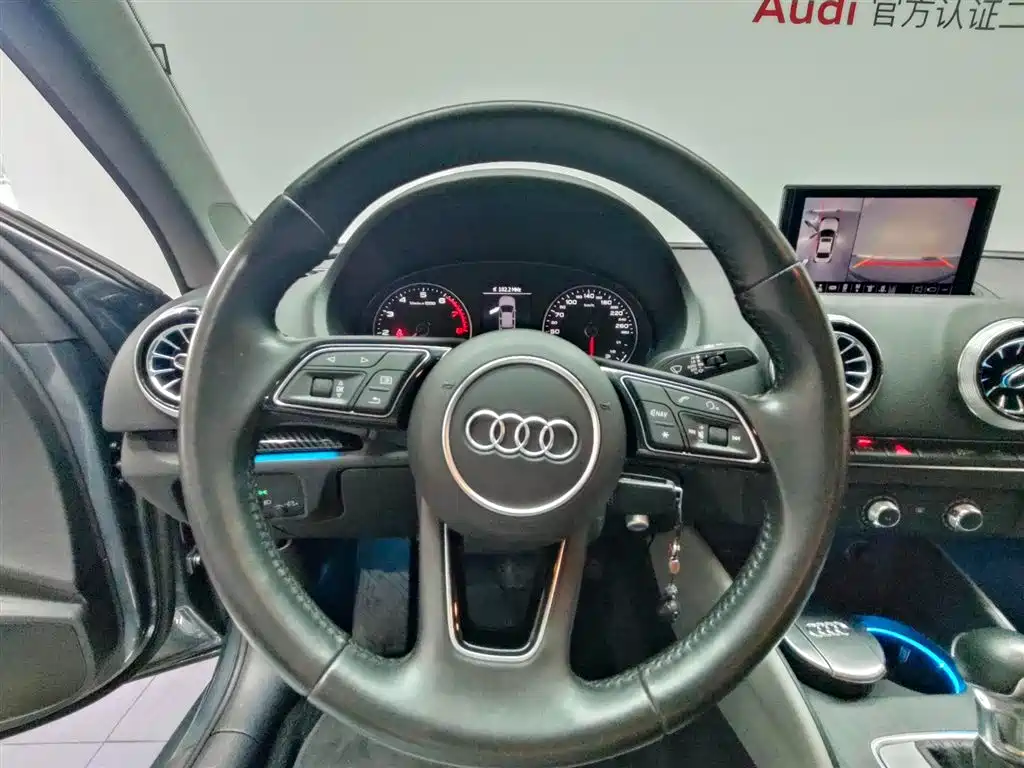 Audi A3 2019 — фото 11