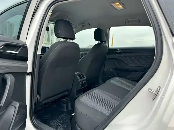Volkswagen Tharu 2021