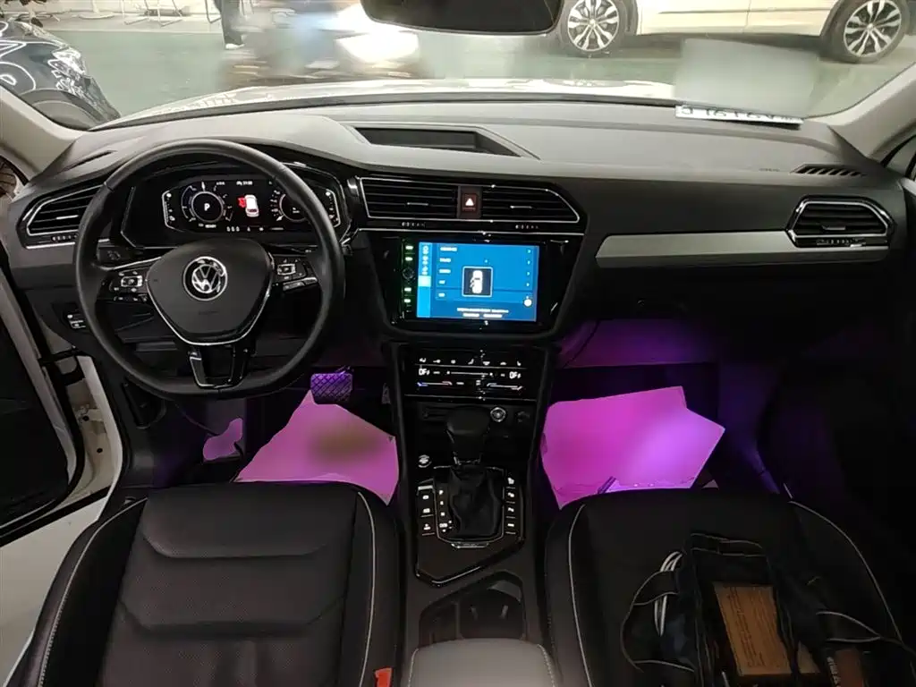 Volkswagen Tiguan L PHEV 2021 — фото 10