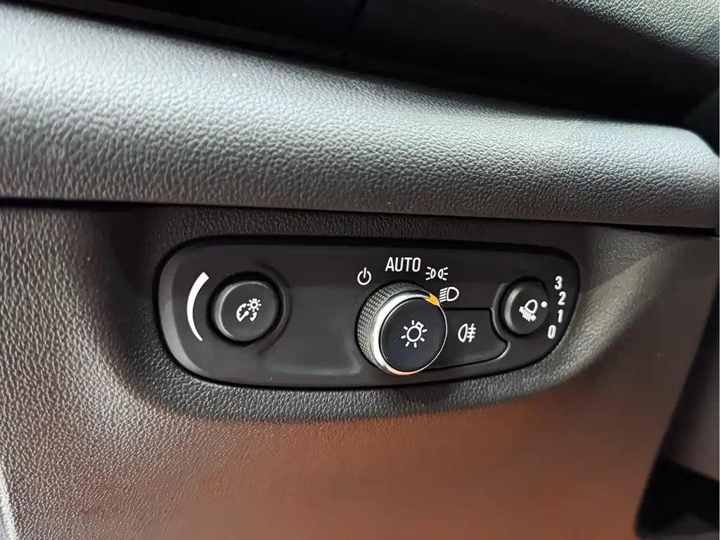 Buick Regal 2018 — фото 13