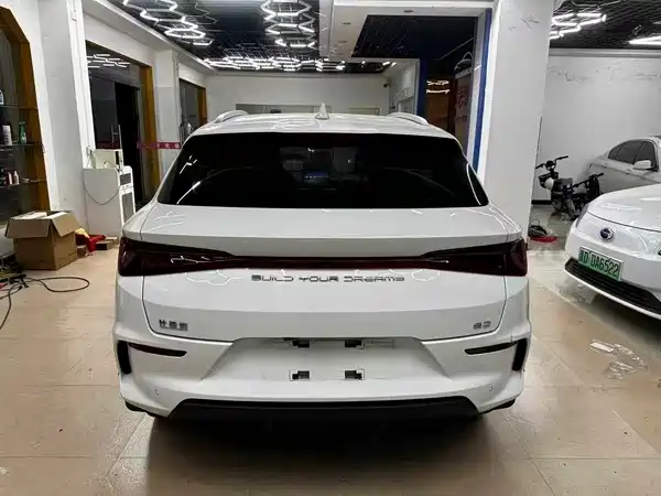 BYD e2 2020