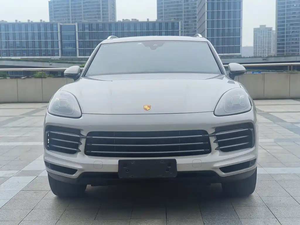 Porsche Cayenne 2018 — фото 2