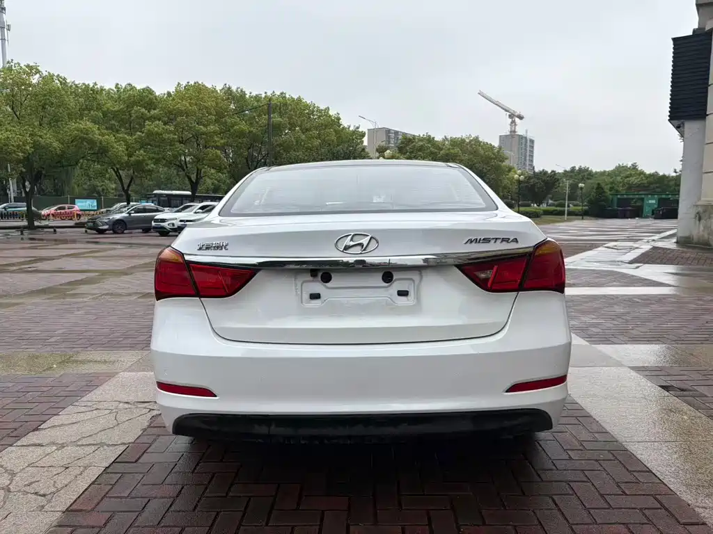 Hyundai Mistra 2014 — фото 14