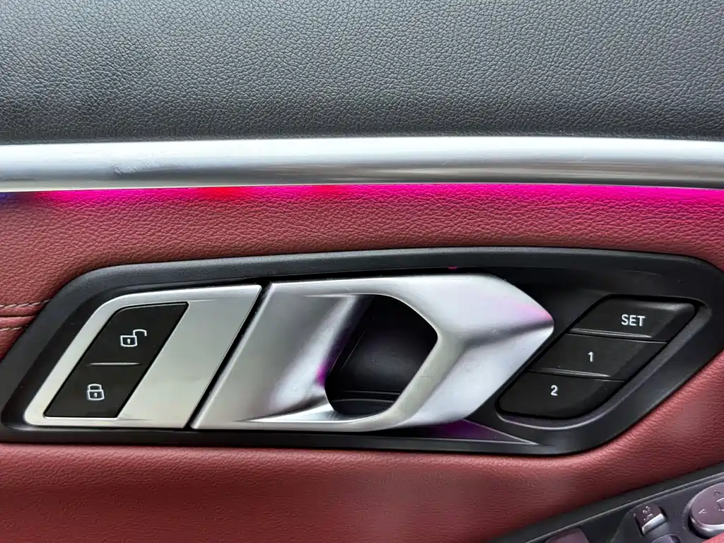 BMW 3 Series 2023 — фото 14