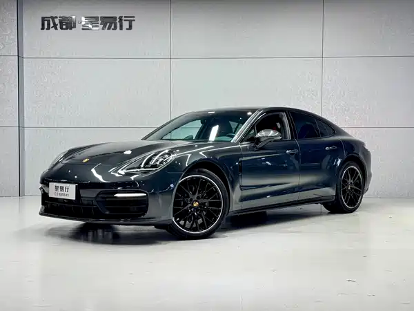 Porsche Panamera 2023