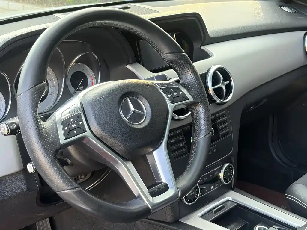 Mercedes-Benz GLK-Class 2015 — фото 8